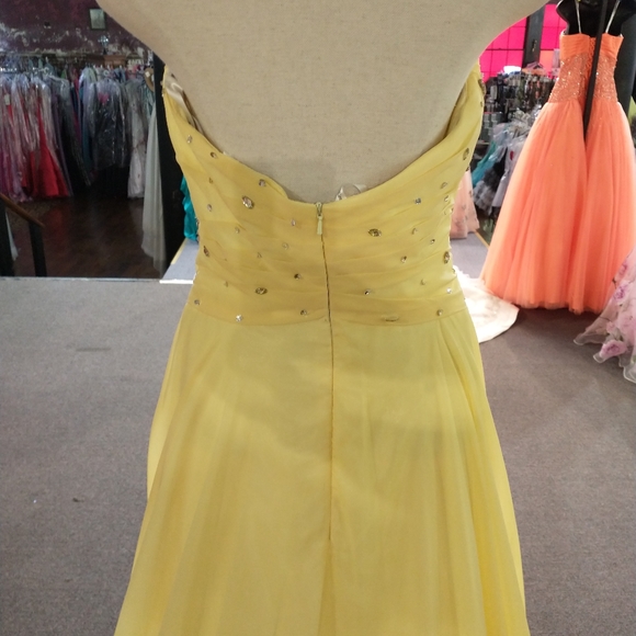 Tiffany's prom dress - Picture 5 of 8